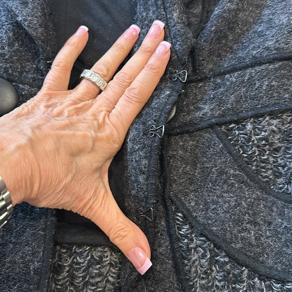 NEIMAN MARCUS GRAY & BLACK THICK BLAZER/JACKET - Picture 8 of 15